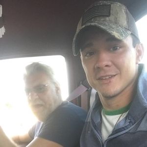 Meet your Posher, Dustin